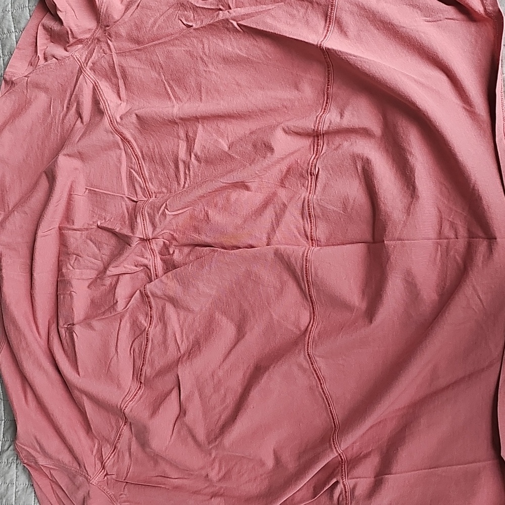 Lululemon Back In Action Top - Picture 4 of 8